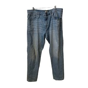 Madewell Relaxed Taper Light Wash Size 40x34 Jeans.